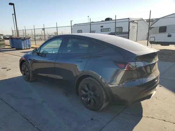 7SAYGDED4RF123352 2024 TESLA MODEL Y - Image 2