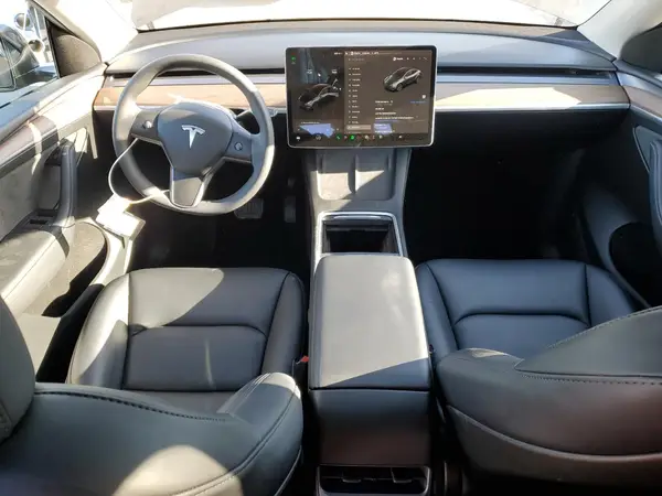 7SAYGDED4RF123352 2024 TESLA MODEL Y - Image 8