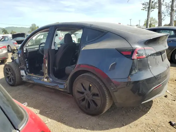 7SAYGDED4RF123948 2024 TESLA MODEL Y - Image 2