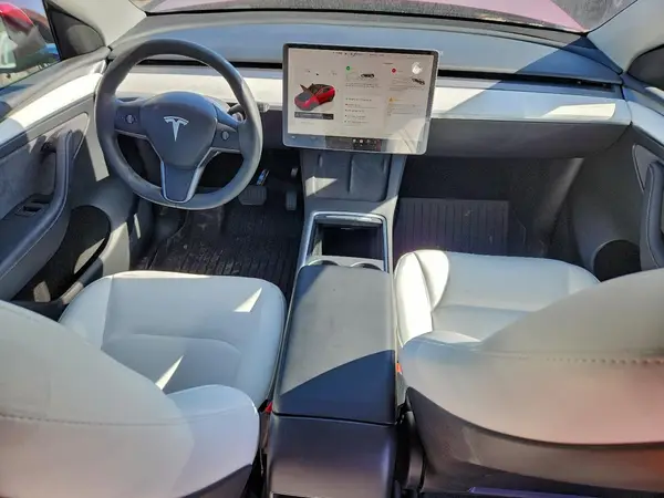 7SAYGDED4RF152267 2024 TESLA MODEL Y - Image 8
