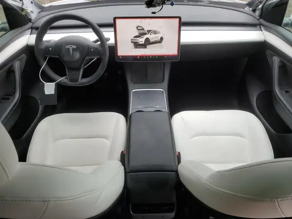 7SAYGDED4RF153032 2024 TESLA MODEL Y - Image 8