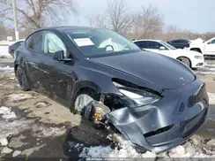 7SAYGDED4RF159638 2024 TESLA MODEL Y
