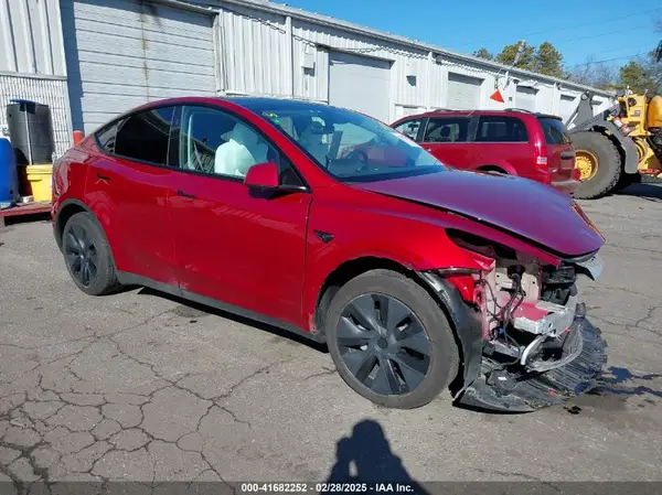 7SAYGDED4RF161518 2024 TESLA MODEL Y - Image 1