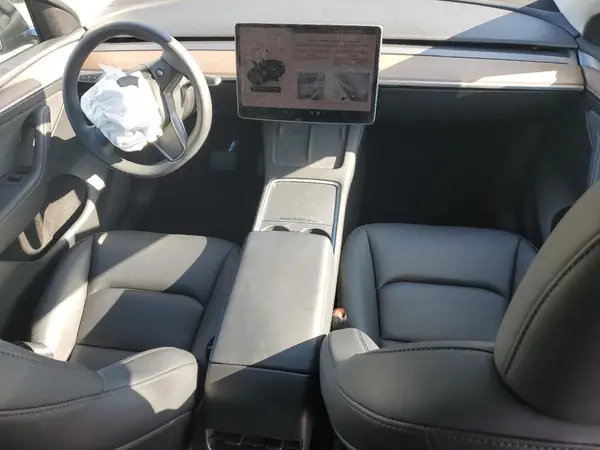 7SAYGDED4RF184443 2024 TESLA MODEL Y - Image 8
