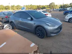 7SAYGDED4RF198584 2024 TESLA MODEL Y