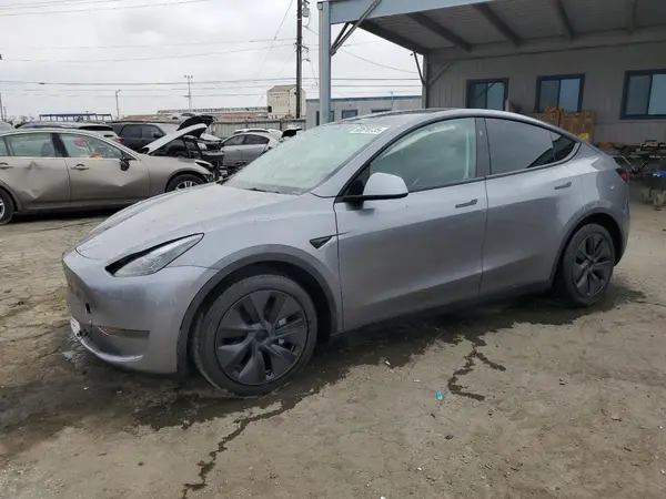 7SAYGDED4RF200396 2024 TESLA MODEL Y - Image 1