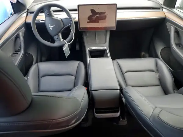 7SAYGDED4RF200687 2024 TESLA MODEL Y - Image 8