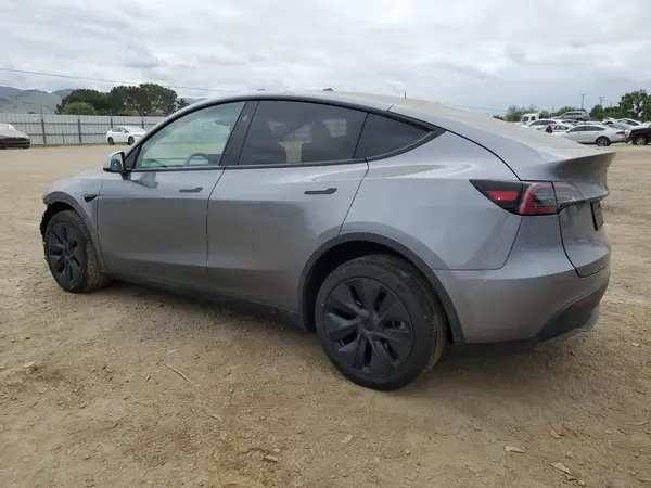 7SAYGDED4RF202987 2024 TESLA MODEL Y - Image 2