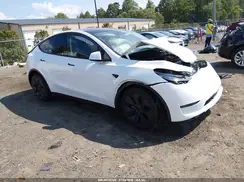 7SAYGDED4RF203945 2024 TESLA MODEL Y