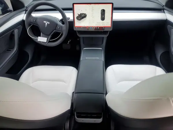 7SAYGDED4RF205811 2024 TESLA MODEL Y - Image 8