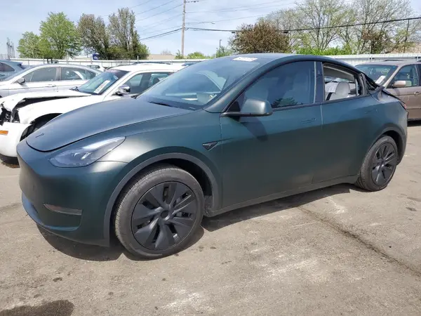 7SAYGDED4RF206585 2024 TESLA MODEL Y - Image 1