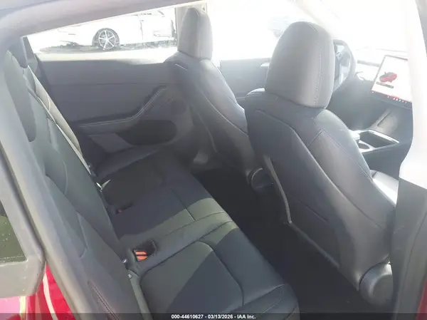 7SAYGDED4SA357963 2025 TESLA MODEL Y - Image 8