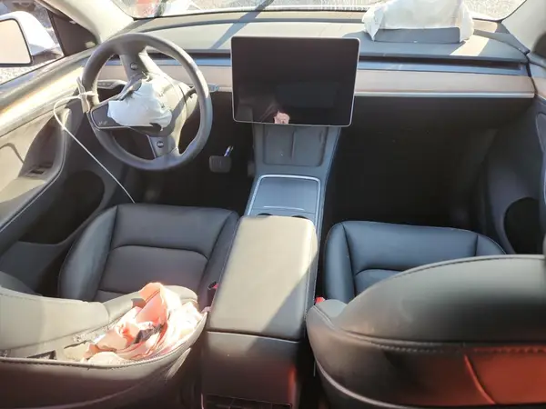 7SAYGDED4SA362659 2025 TESLA MODEL Y - Image 8