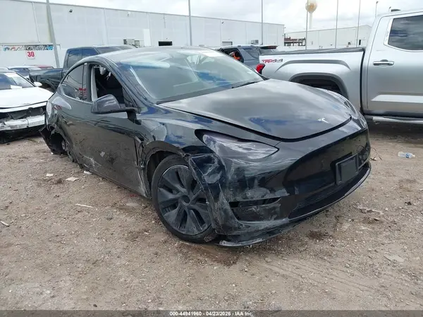 7SAYGDED4SA373130 2025 TESLA MODEL Y - Image 1
