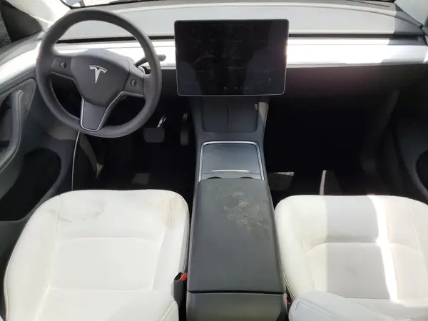 7SAYGDED4SA374293 2025 TESLA MODEL Y - Image 8