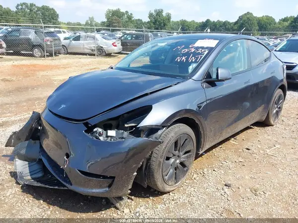 7SAYGDED4SA376500 2025 TESLA MODEL Y - Image 2