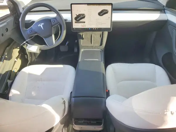 7SAYGDED4SA377758 2025 TESLA MODEL Y - Image 8