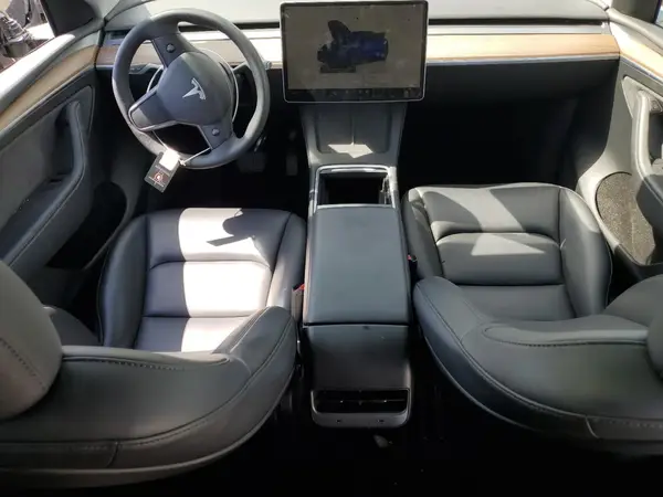 7SAYGDED4SF216006 2025 TESLA MODEL Y - Image 8