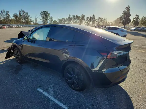 7SAYGDED4SF217172 2025 TESLA MODEL Y - Image 2