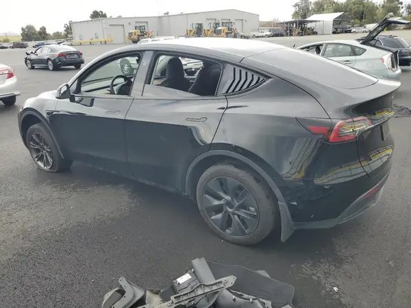 7SAYGDED4SF227927 2025 TESLA MODEL Y - Image 2