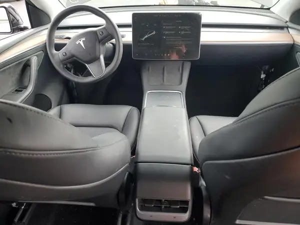 7SAYGDED4SF227927 2025 TESLA MODEL Y - Image 8