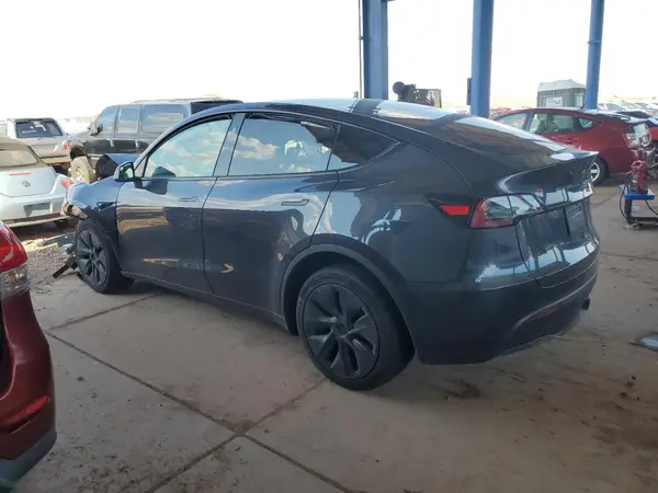 7SAYGDED4SF228706 2025 TESLA MODEL Y - Image 2