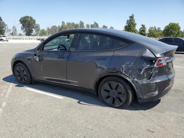 7SAYGDED4SF230987 2025 TESLA MODEL Y - Image 2