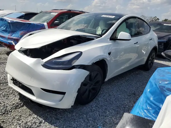 7SAYGDED4SF232433 2025 TESLA MODEL Y - Image 1