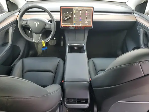 7SAYGDED4SF267747 2025 TESLA MODEL Y - Image 8