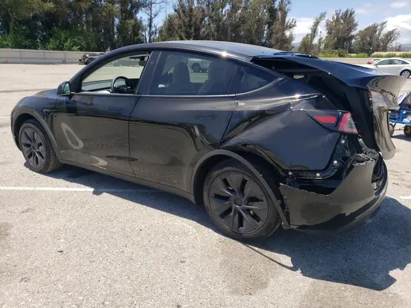 7SAYGDED4SF278943 2025 TESLA MODEL Y - Image 2