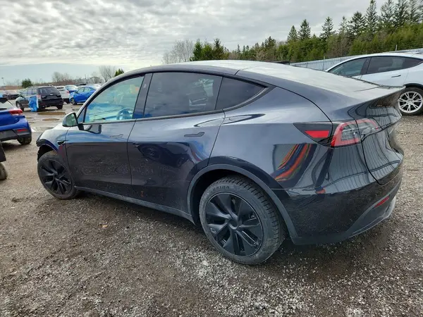 7SAYGDED4SF283530 2025 TESLA MODEL Y - Image 2