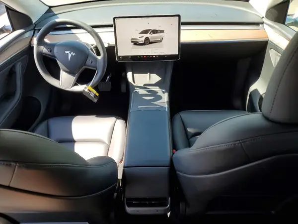 7SAYGDED4SF317773 2025 TESLA MODEL Y - Image 8