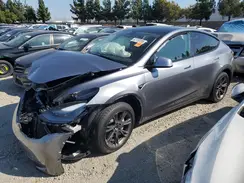 7SAYGDED4SF320852 2025 TESLA MODEL Y