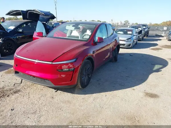 7SAYGDED4TA433182 2026 TESLA MODEL Y - Image 2