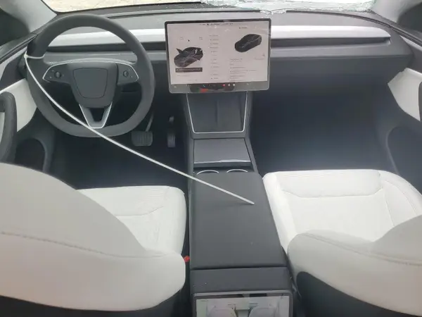 7SAYGDED4TA436633 2026 TESLA MODEL Y - Image 8