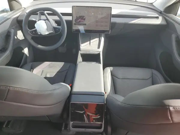 7SAYGDED4TA444733 2026 TESLA MODEL Y - Image 8
