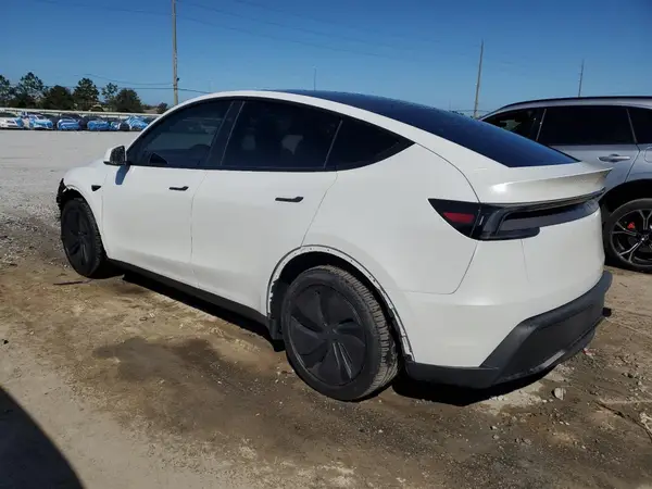 7SAYGDED4TA449835 2026 TESLA MODEL Y - Image 2