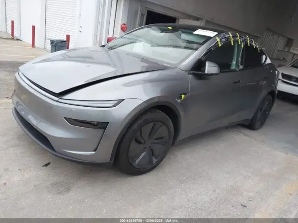 7SAYGDED4TA455280 2026 TESLA MODEL Y - Image 2