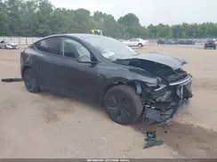 7SAYGDED4TA471480 2026 TESLA MODEL Y