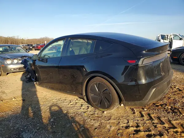 7SAYGDED4TA492720 2026 TESLA MODEL Y - Image 2