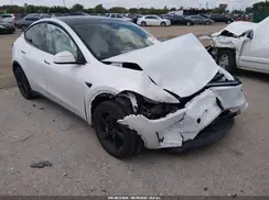 7SAYGDED4TA493656 2026 TESLA MODEL Y
