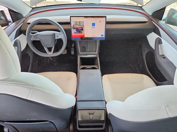 7SAYGDED4TA582529 2026 TESLA MODEL Y - Image 8