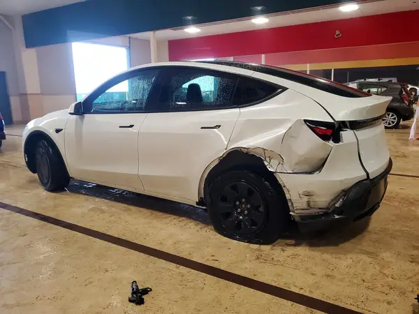 7SAYGDED4TA598200 2026 TESLA MODEL Y - Image 2