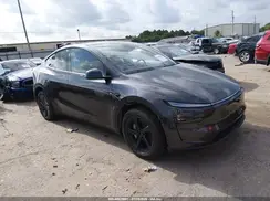 7SAYGDED4TA610443 2026 TESLA MODEL Y