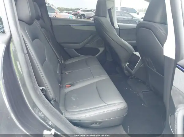 7SAYGDED4TF377182 2026 TESLA MODEL Y - Image 8