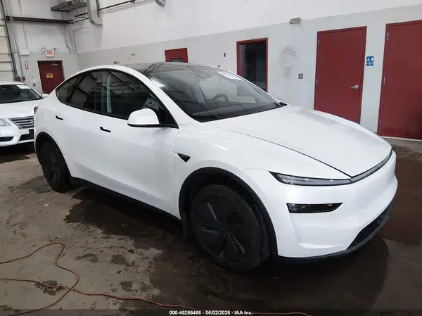 7SAYGDED4TF387940 2026 TESLA MODEL Y - Image 1