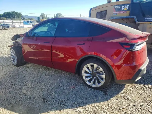 7SAYGDED4TF400363 2026 TESLA MODEL Y - Image 2