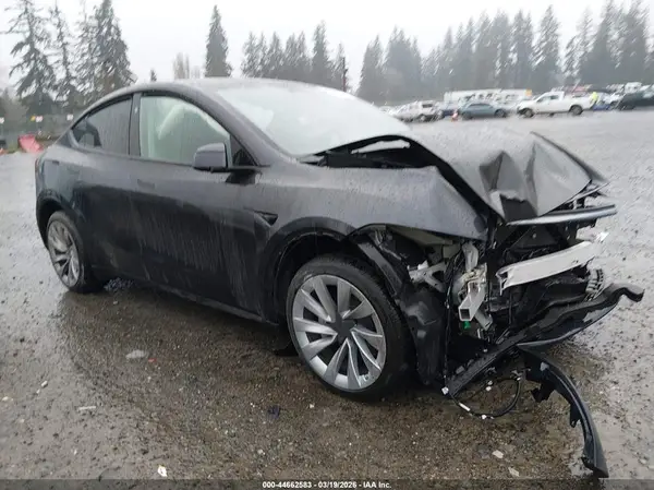 7SAYGDED4TF401870 2026 TESLA MODEL Y - Image 1