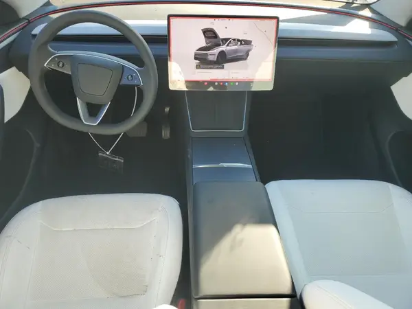 7SAYGDED4TF407832 2026 TESLA MODEL Y - Image 8