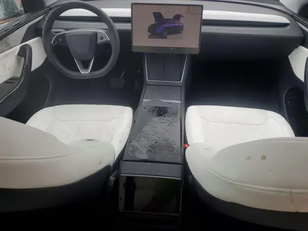 7SAYGDED4TF423691 2026 TESLA MODEL Y - Image 8